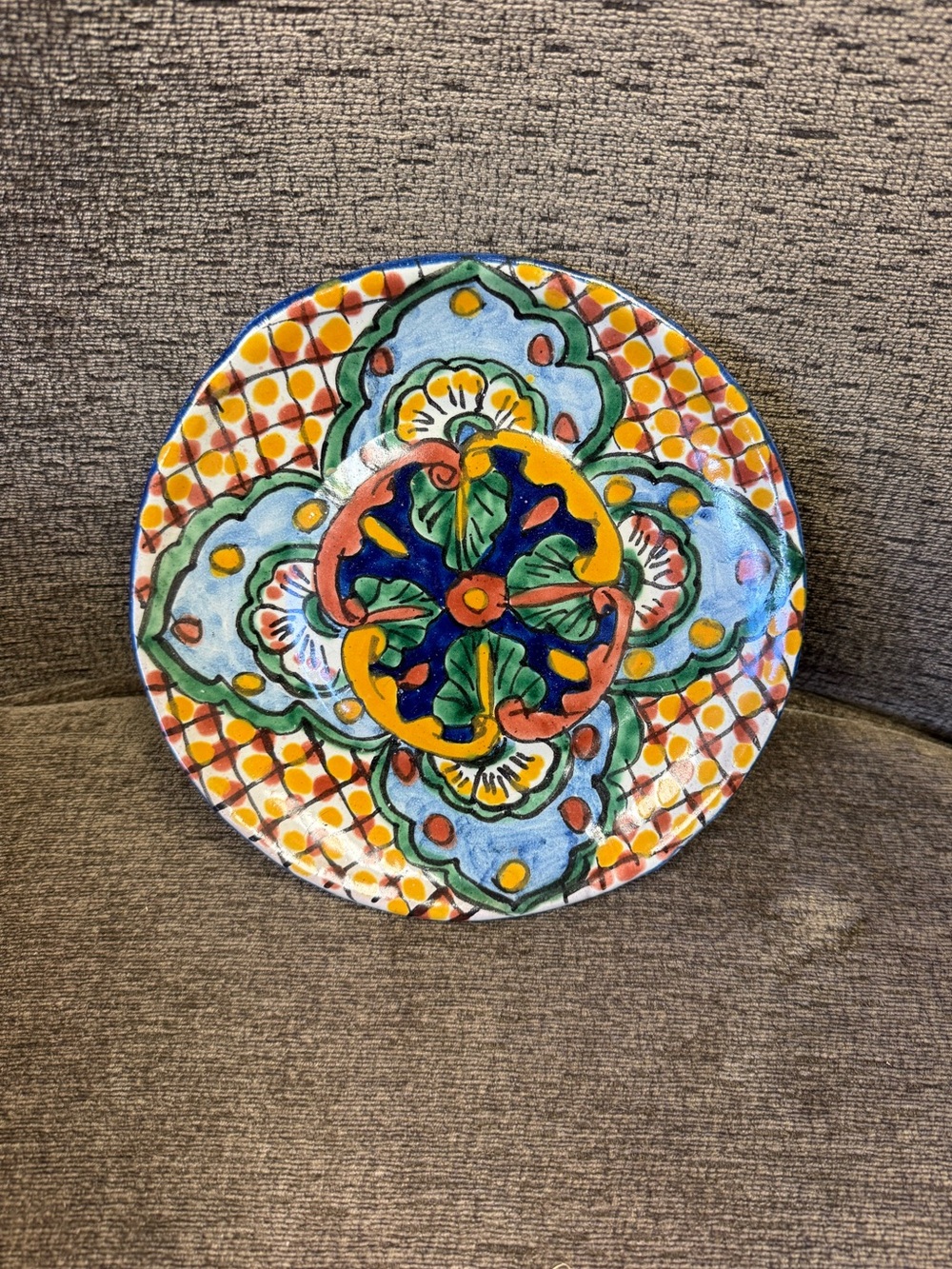 Vintage Talavera Folk Art Mexico Hand Painted Wall Hanging Plate 8”